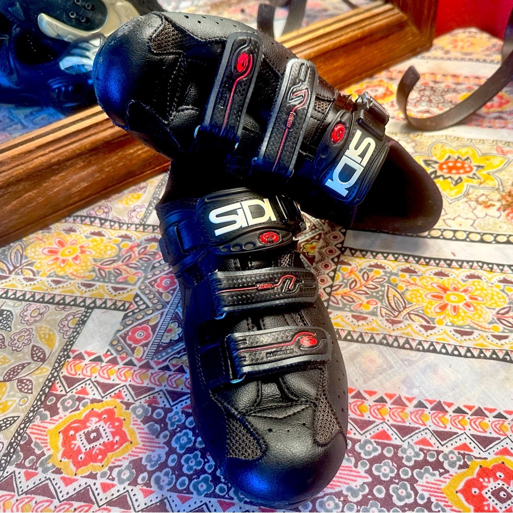 SiDi Dominator 5 Pro mountain 44 EU / 10 US  mesh Lorica MTB CX black 2-bolt